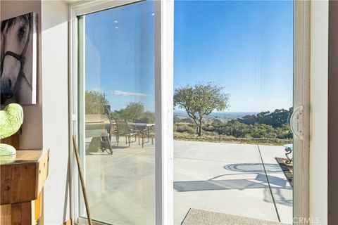 Tiny photo for 4265 Nickel Creek Road, San Miguel, CA 93451 (MLS # NS25258988)