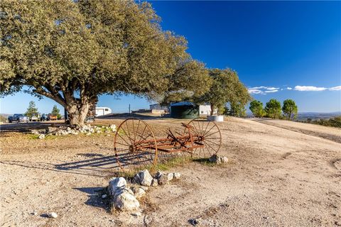 Tiny photo for 4265 Nickel Creek Road, San Miguel, CA 93451 (MLS # NS25258988)