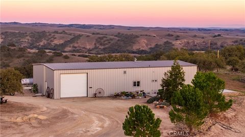 Tiny photo for 4265 Nickel Creek Road, San Miguel, CA 93451 (MLS # NS25258988)