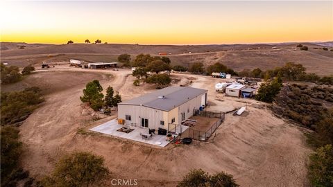 Tiny photo for 4265 Nickel Creek Road, San Miguel, CA 93451 (MLS # NS25258988)