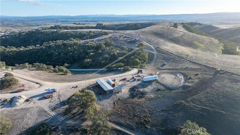 Tiny photo for 4265 Nickel Creek Road, San Miguel, CA 93451 (MLS # NS25258988)
