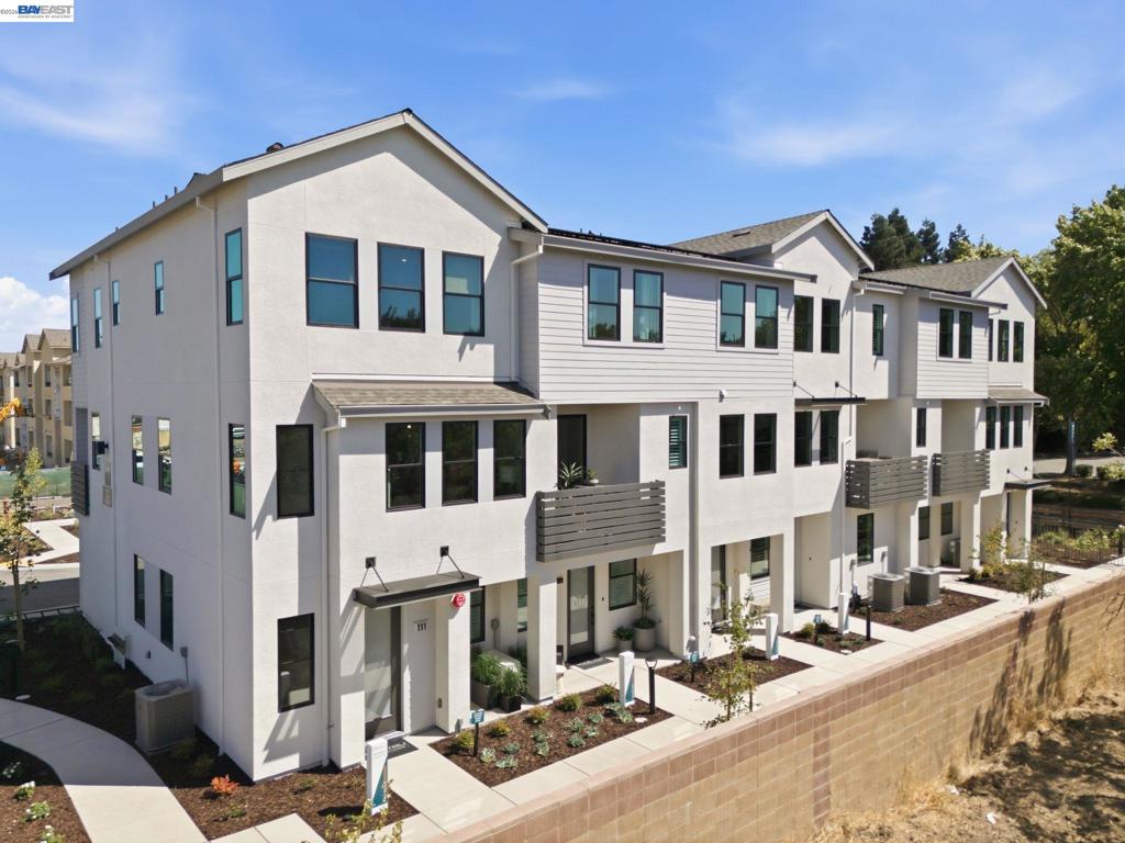 156 Tulare Court