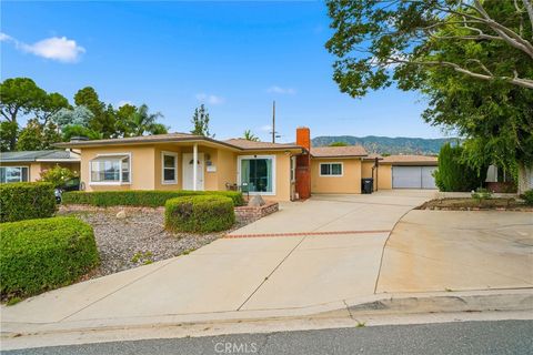 Photo of 679 Bridwell ST, Glendora, CA 91741 (MLS # CV26100216)