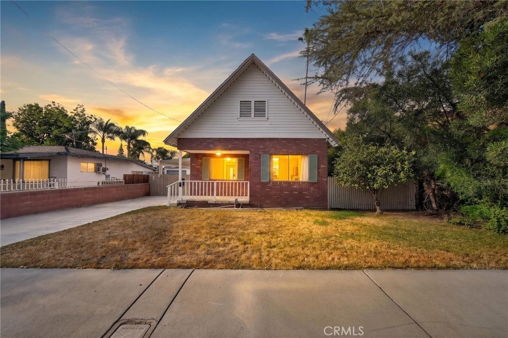 4637 Sierra Street