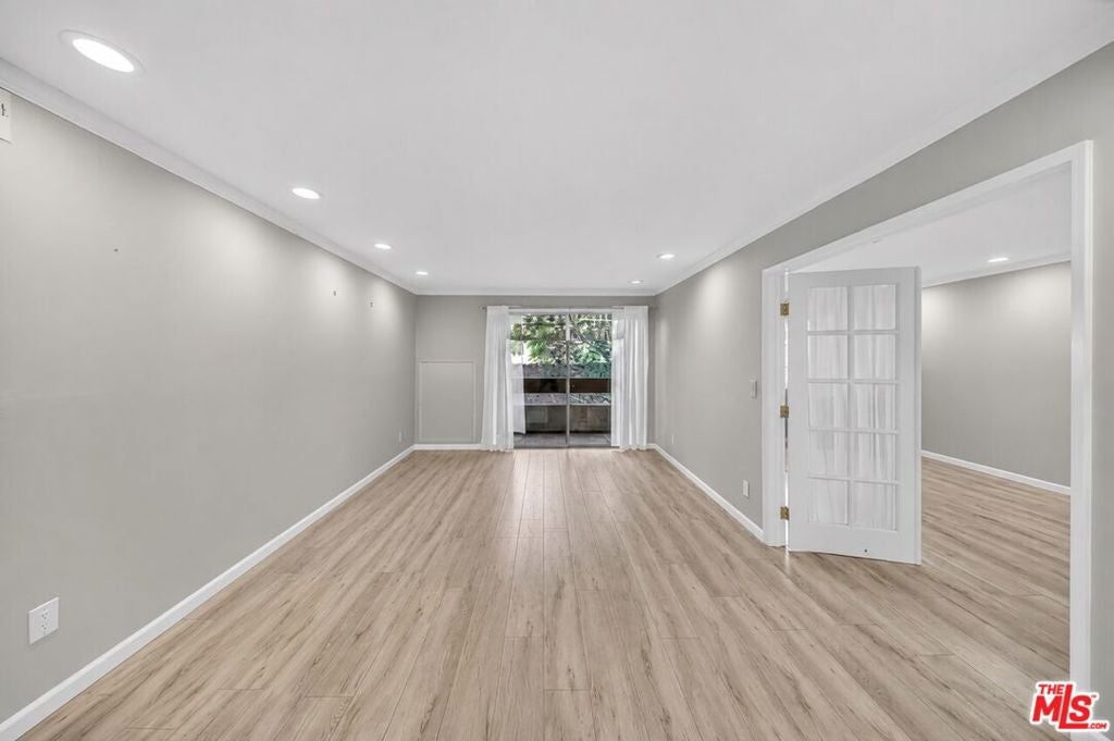 2700 Cahuenga Boulevard 4220