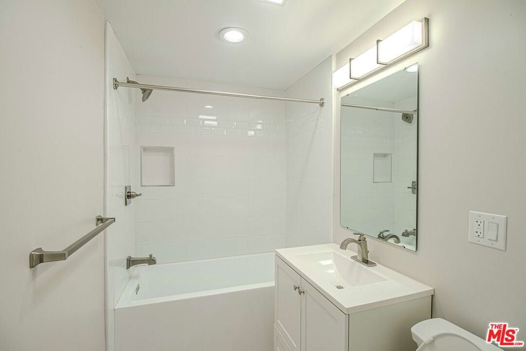 12100 Adelphia Avenue