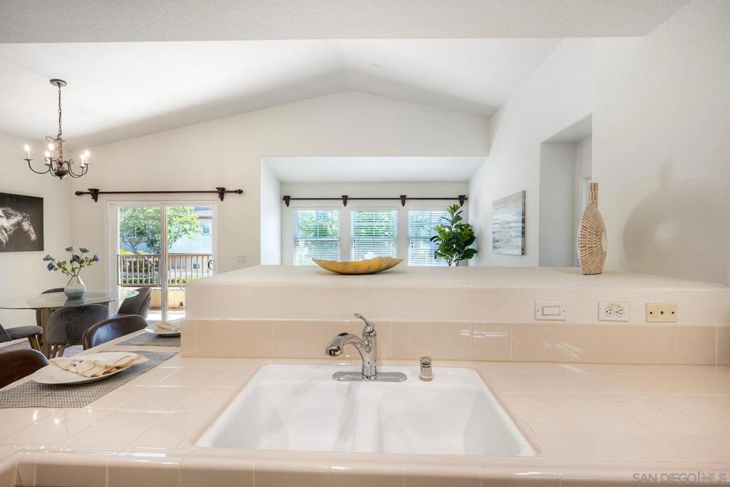 10334 Scripps Poway Pkwy 34