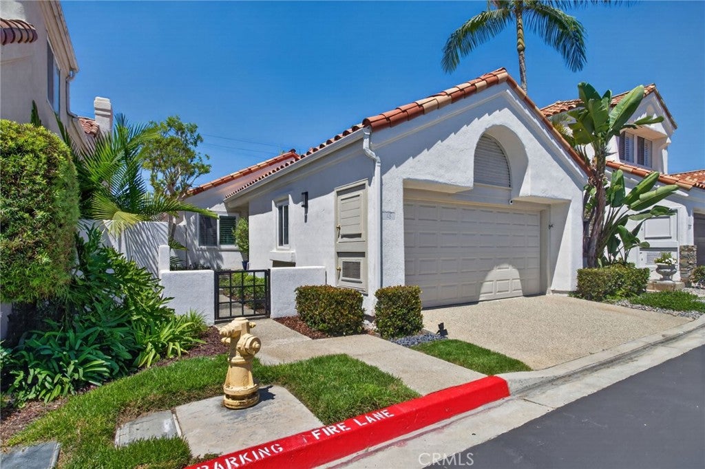 45 Shearwater Place