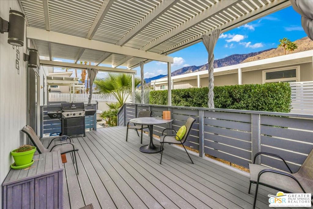 Palm Canyon Mobile Club - Manufactured In Park