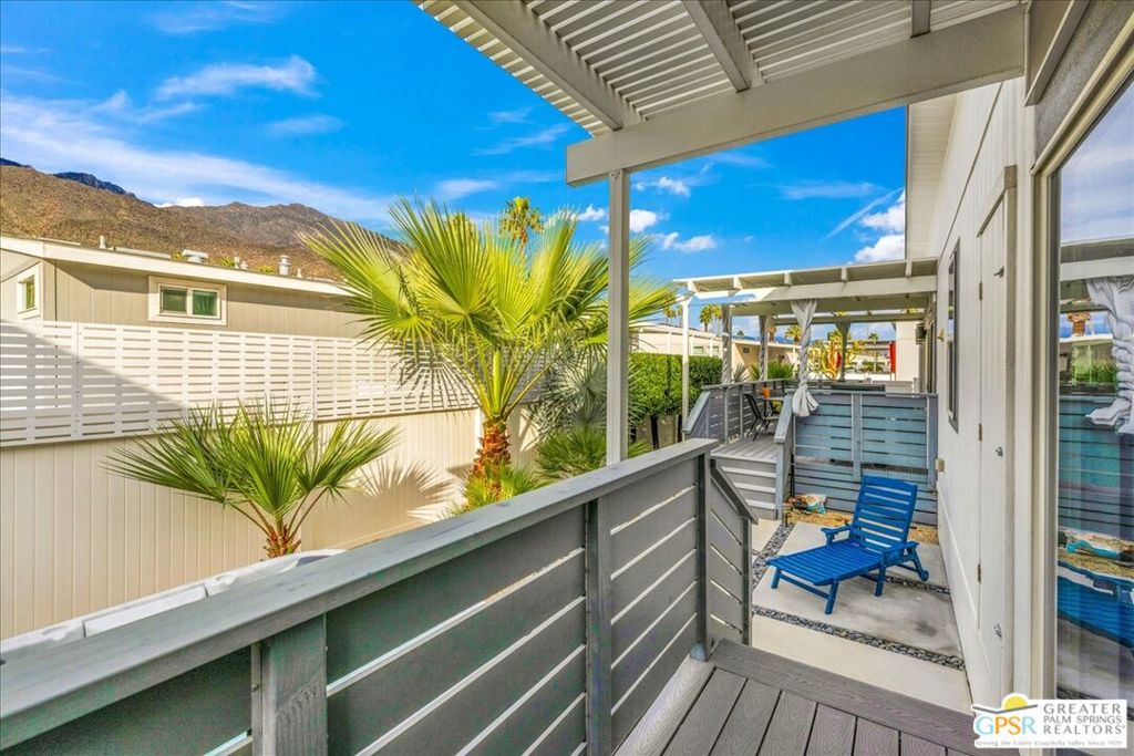 Palm Canyon Mobile Club - Manufactured In Park