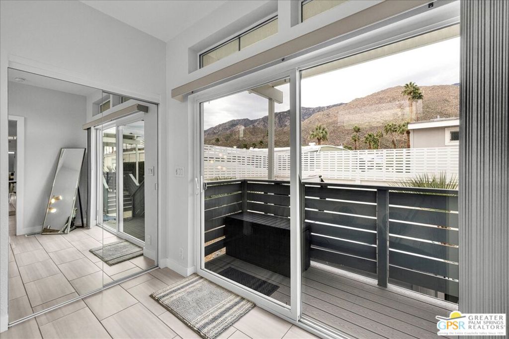 Palm Canyon Mobile Club - Manufactured In Park