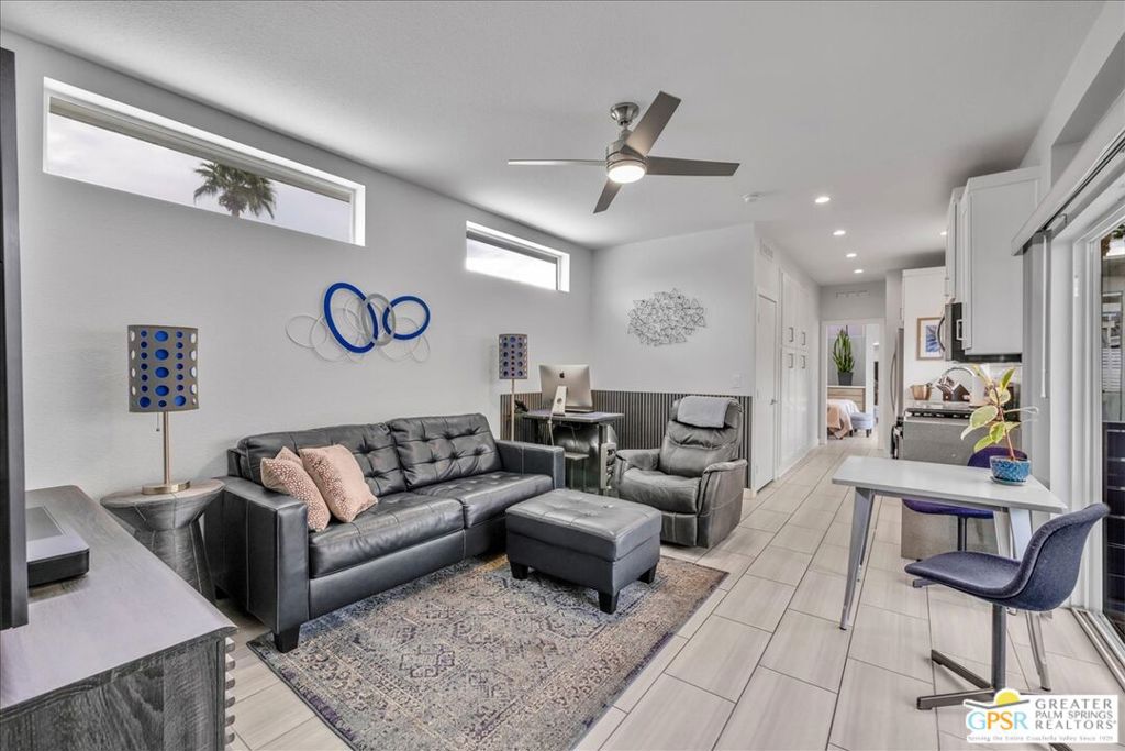 Palm Canyon Mobile Club - Manufactured In Park