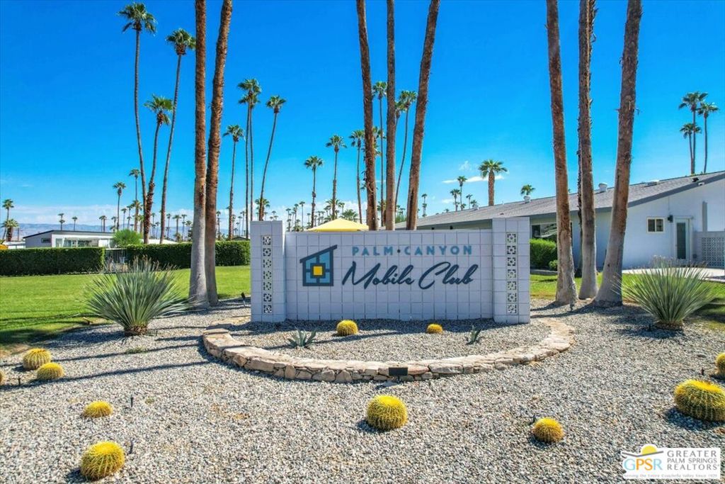 Palm Canyon Mobile Club - Manufactured In Park