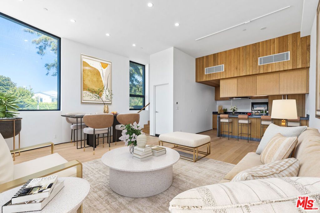 Photo of 3601 McLaughlin Ave Ave, Los Angeles, CA 90066 (MLS # 25589791)