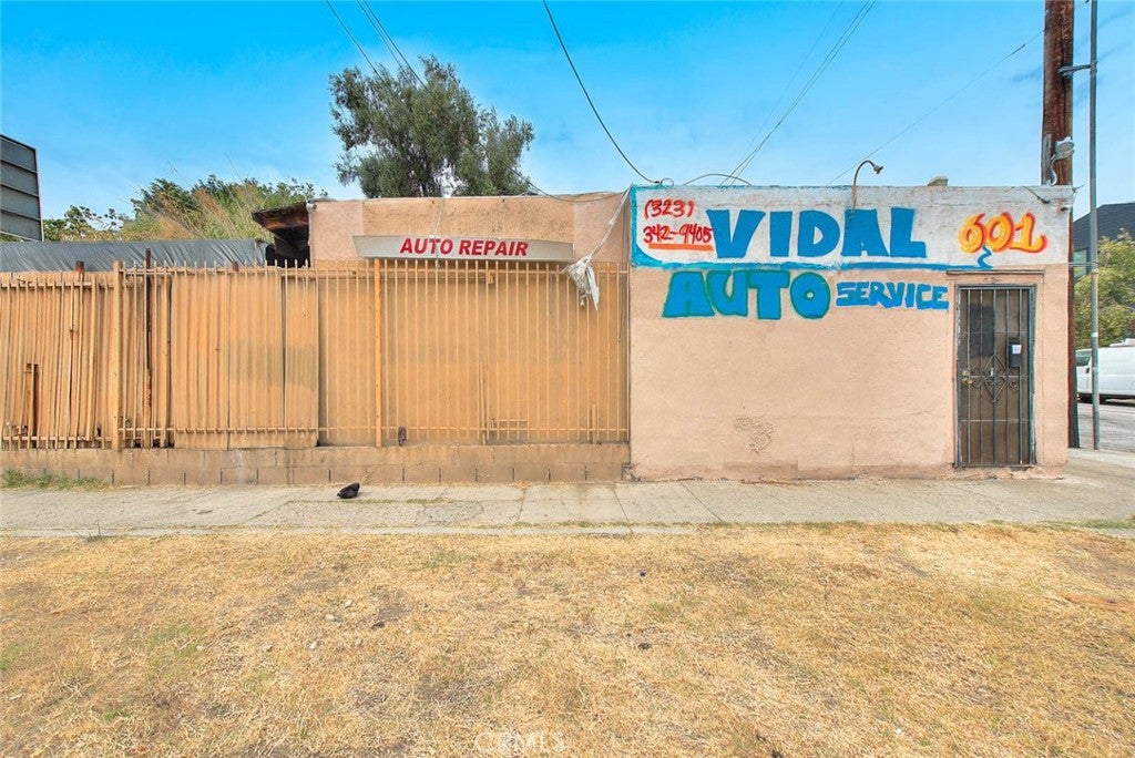 601 W Avenue 28