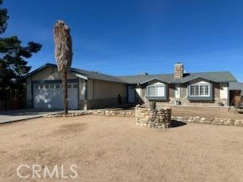 Photo of 10970 Merino Ave, Apple Valley, CA 92308 (MLS # HD26059180)