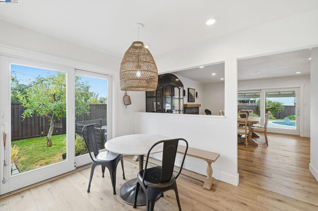 SUNSET WEST - Residential