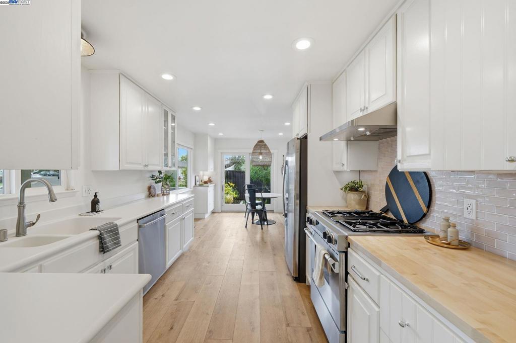 SUNSET WEST - Residential
