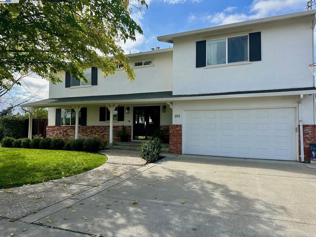 Photo of 393 Lloyd St St, Livermore, CA 94550 (MLS # 41115501)