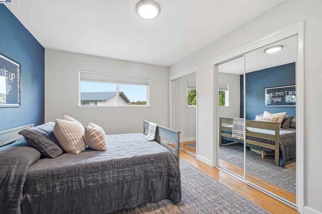 SUNSET WEST - Residential