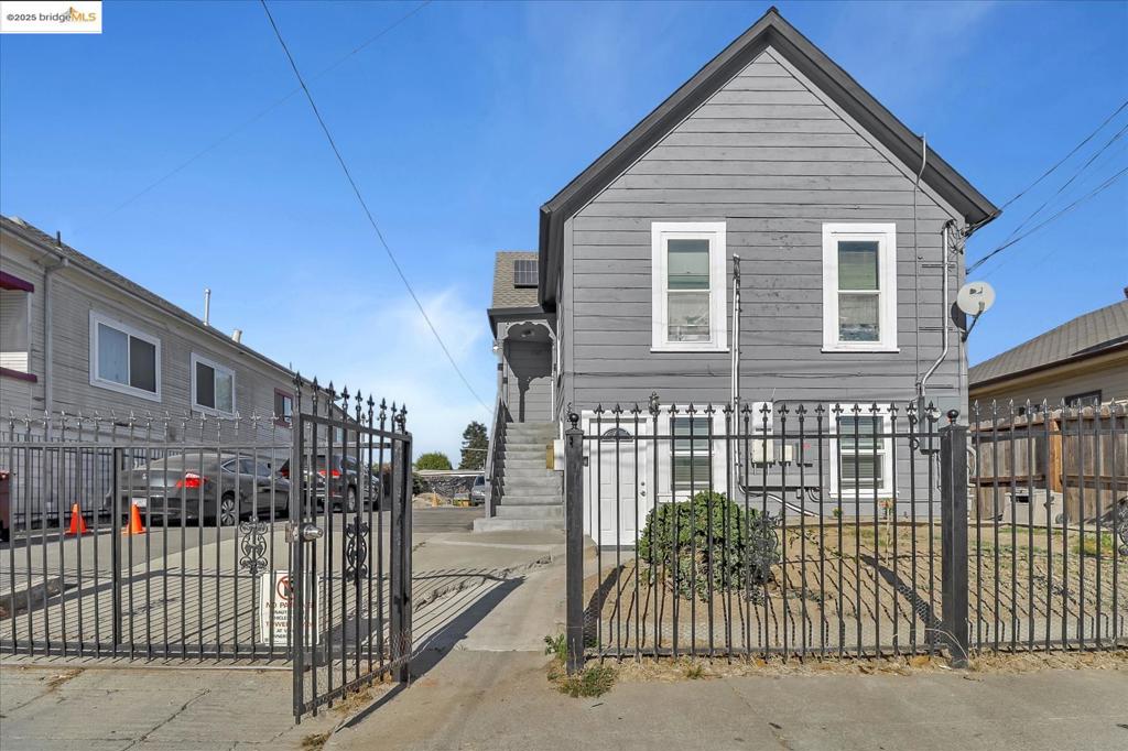 E OAKLAND - Residential Income