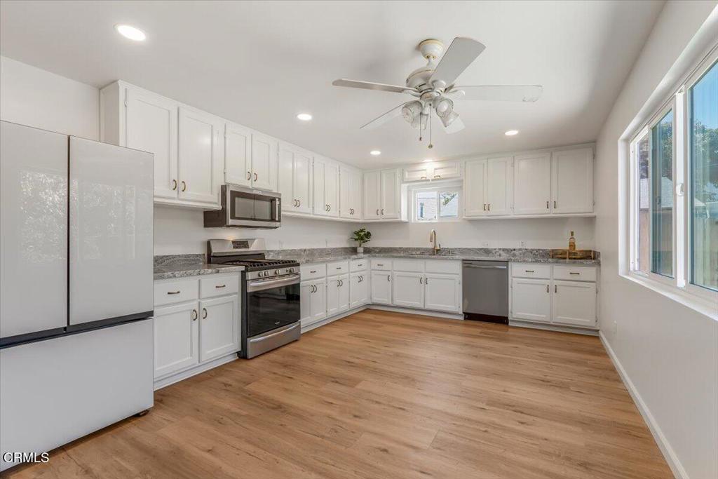 129 E B Street
