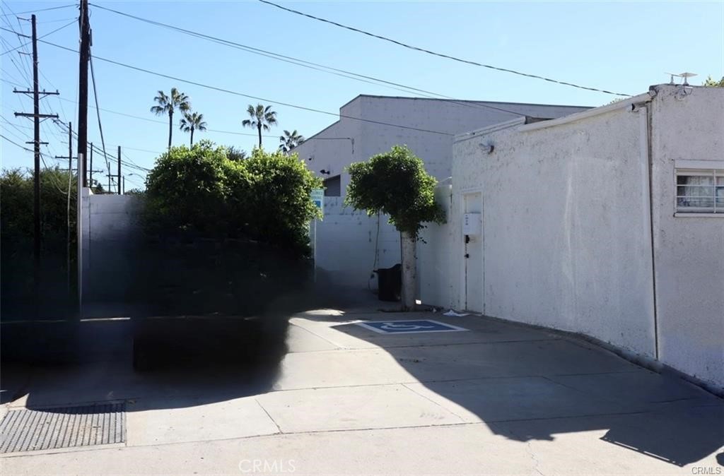 5846 San Fernando Road