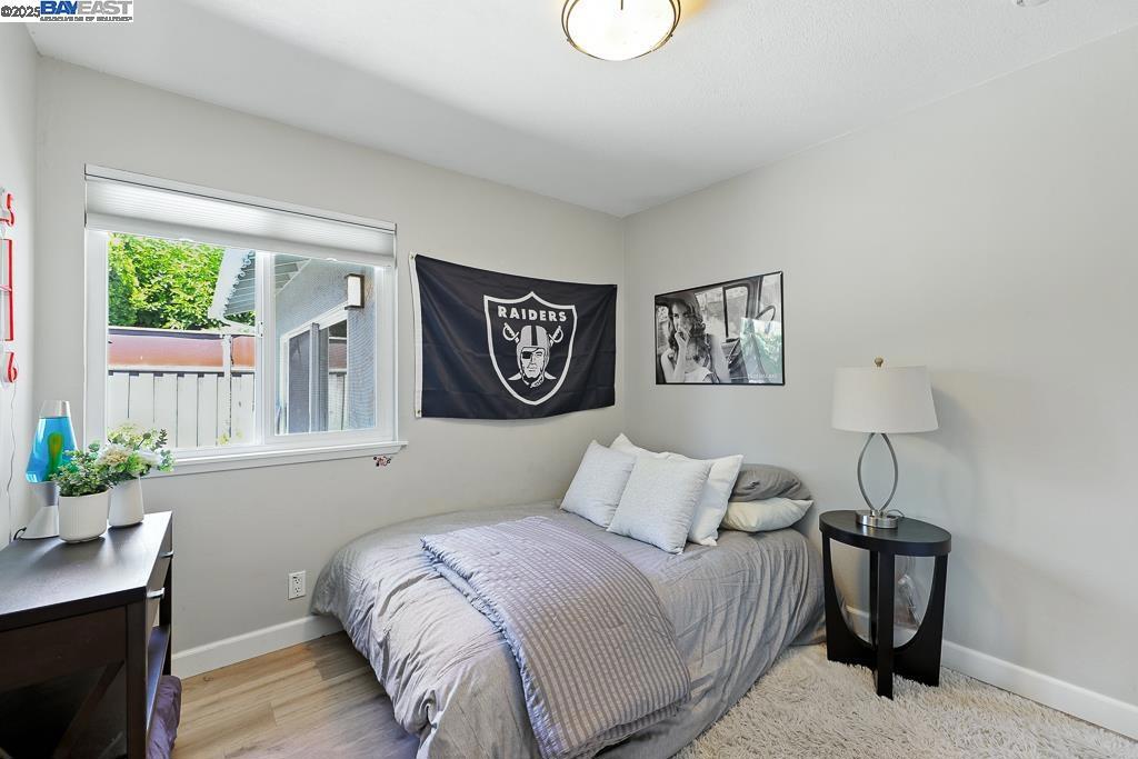 DOWNTOWN PLEAS. - Residential