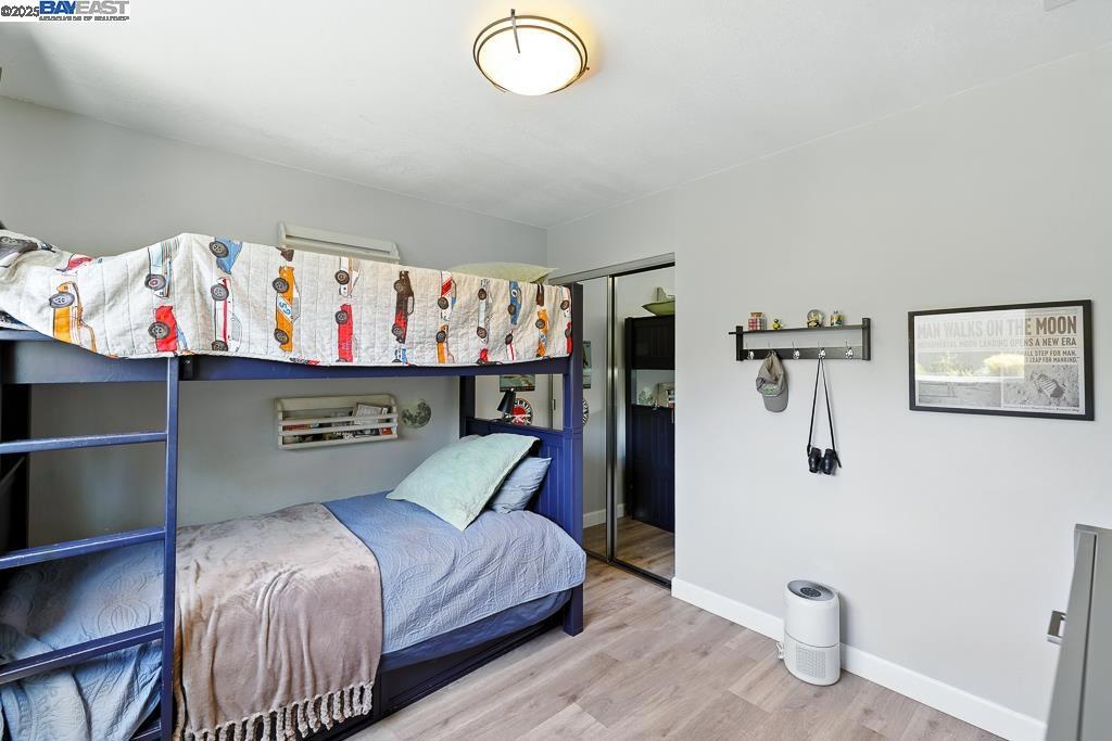 DOWNTOWN PLEAS. - Residential