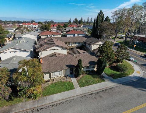 Photo of 857 Gallatin Drive, Santa Clara, CA 95051 (MLS # ML82034714)