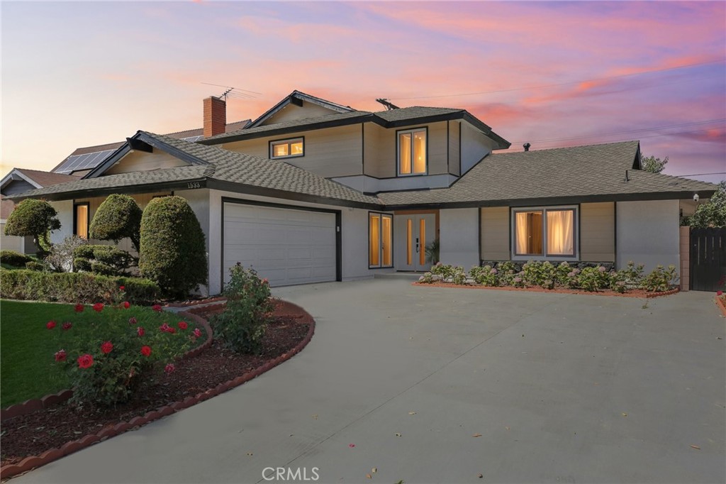 1533 W San Lorenzo Ave