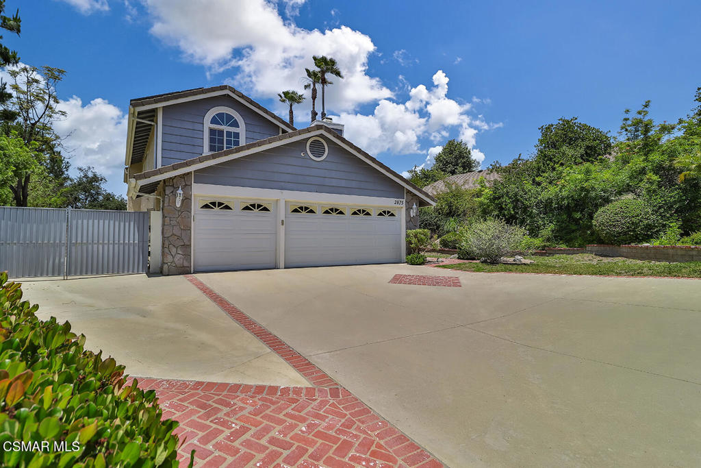2875 Queens Way