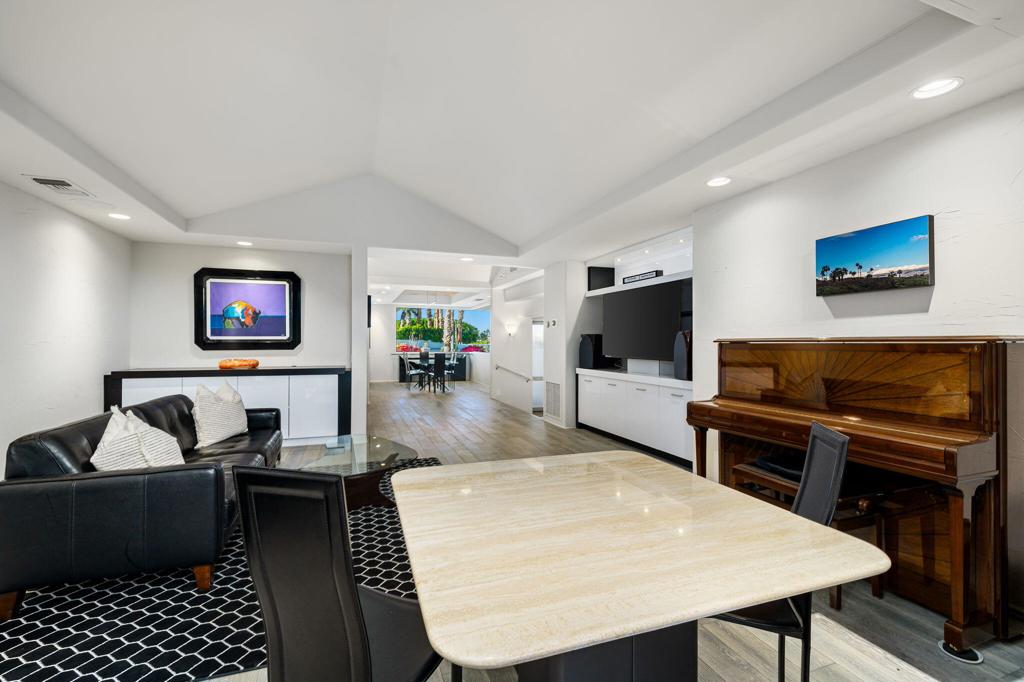 Thunderbird Heights - Residential