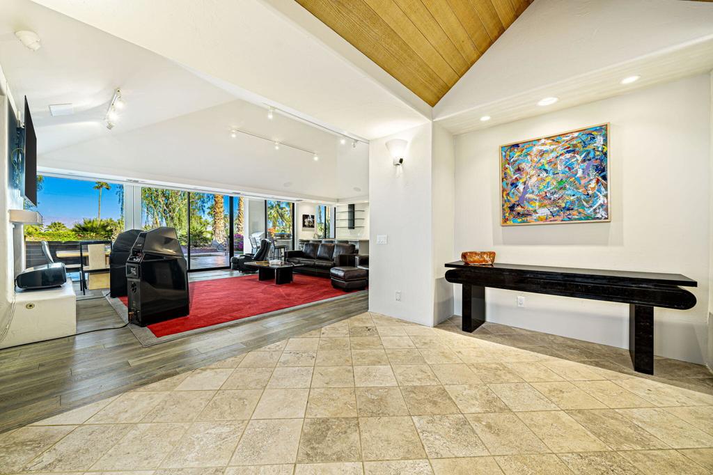 Thunderbird Heights - Residential