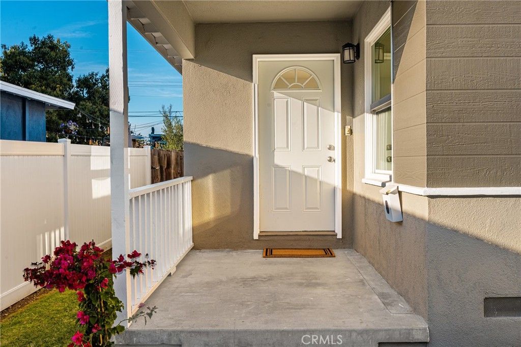 Photo of 425 E Everett Pl, Orange, CA 92867 (MLS # PW26037017)