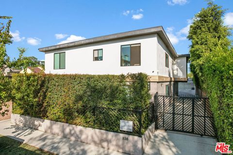 Photo of 838 N Mansfield Avenue #102, Los Angeles, CA 90038 (MLS # 25601081) Photo of 838 N Mansfield Avenue #102, Los Angeles, CA 90038 (MLS # 25601081)