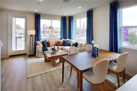 Tiny photo for 9532 Hannah Way, Riverside, CA 92503 (MLS # CV26087058)