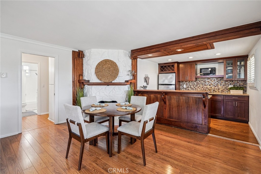 644 Manhattan Beach 10