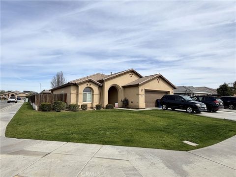 Photo of 600 Vancluse Bay Drive, Bakersfield, CA 93307 (MLS # SR26035117)