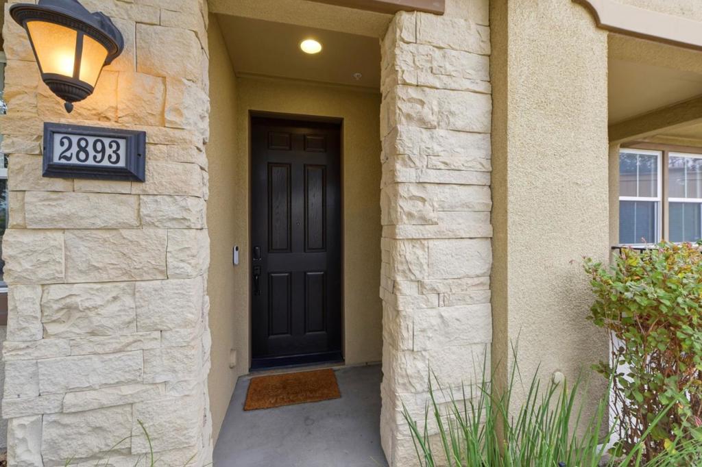 2893 Predio Terrace
