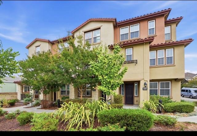 2893 Predio Terrace