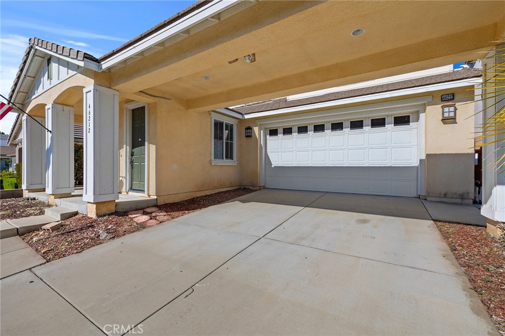 Properties 4 46212 Pinon Pine