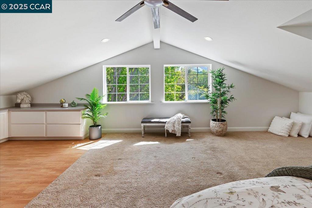 NORTH GATE - Residential