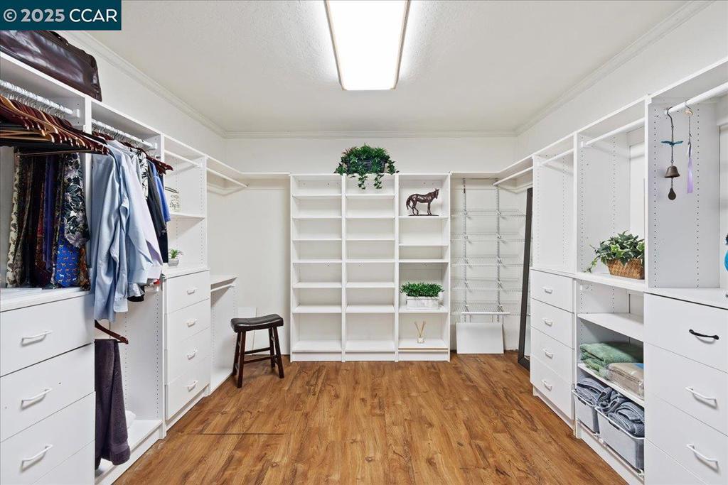 NORTH GATE - Residential