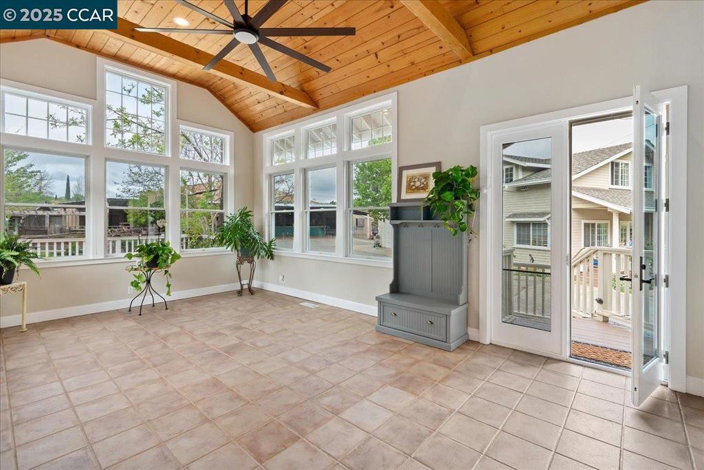 NORTH GATE - Residential