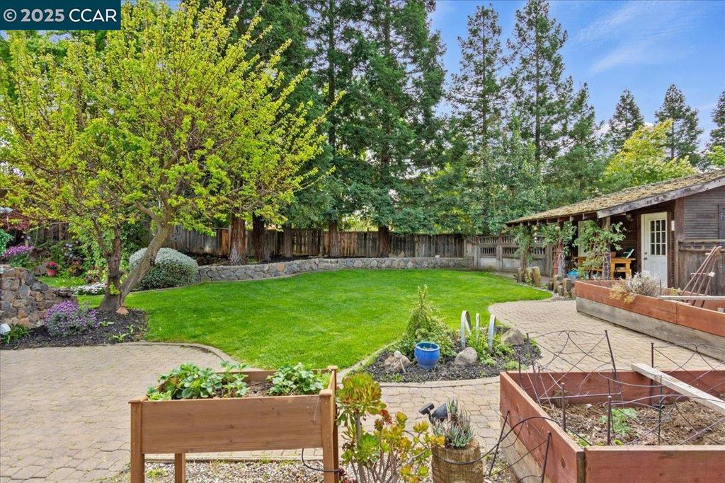 NORTH GATE - Residential