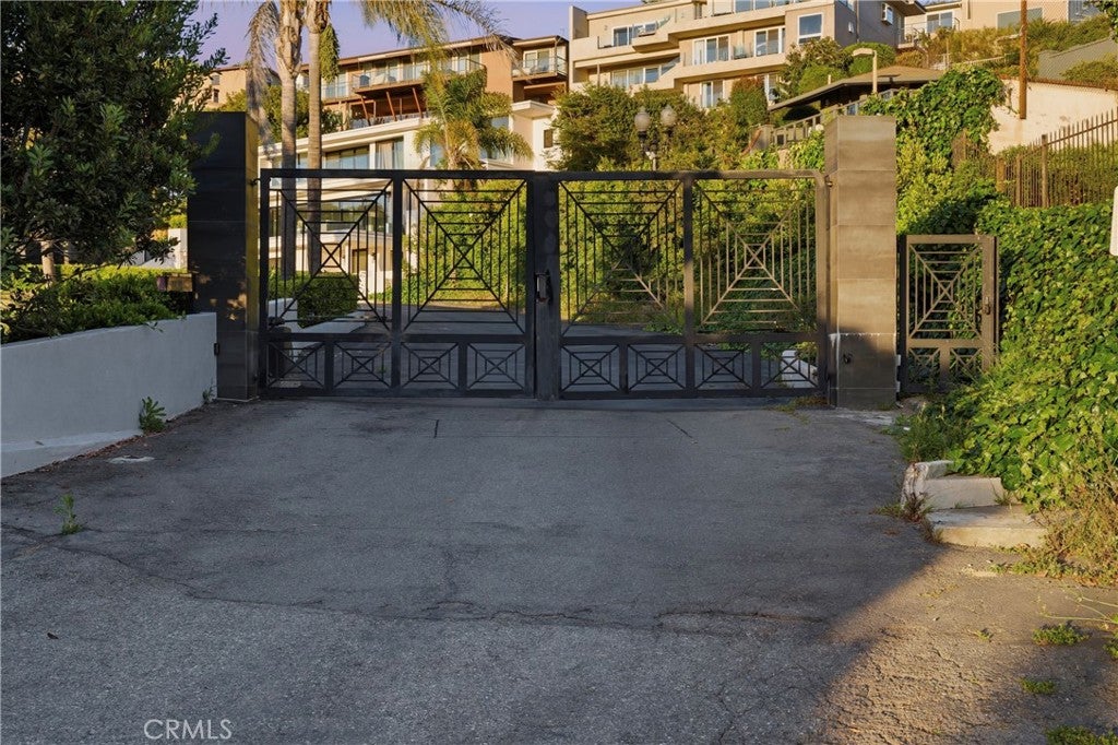 654 Canyon View Drive, Laguna Beach CA 92651 - Photo 70