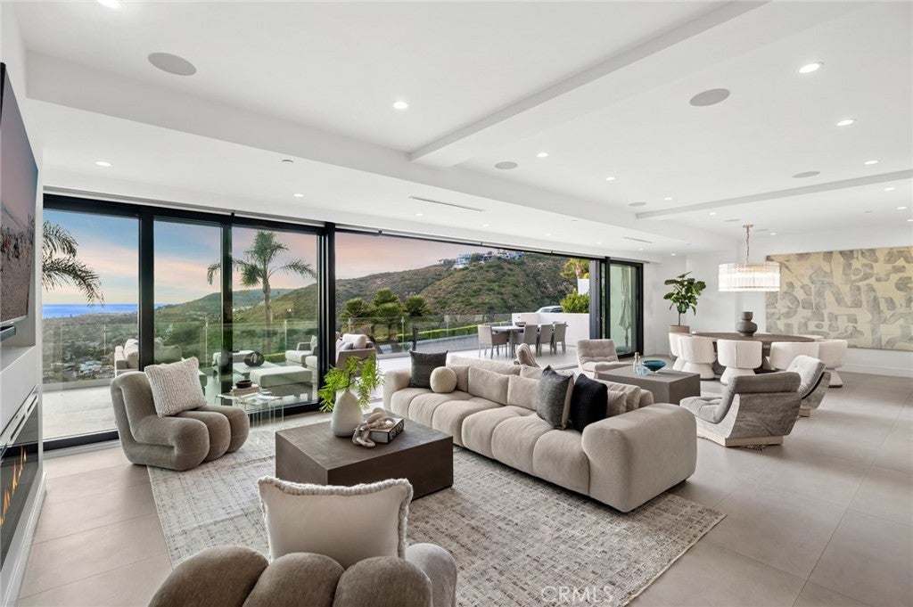 654 Canyon View Drive, Laguna Beach CA 92651 - Photo 17