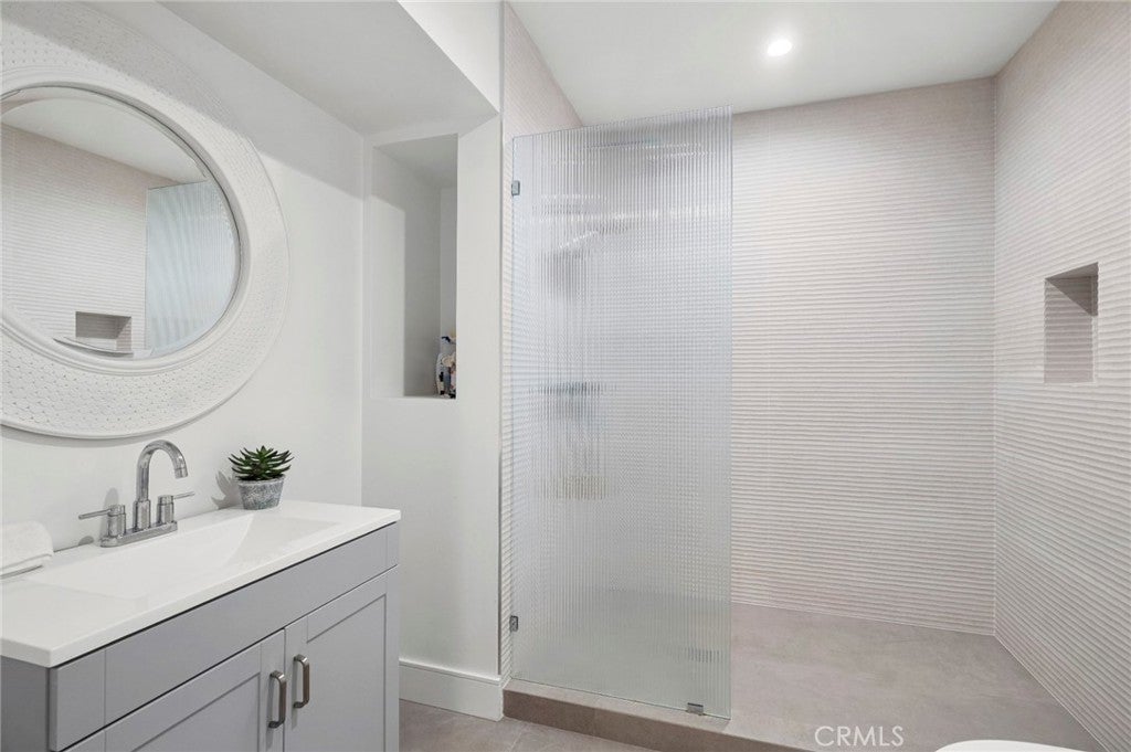 654 Canyon View Drive, Laguna Beach CA 92651 - Photo 65