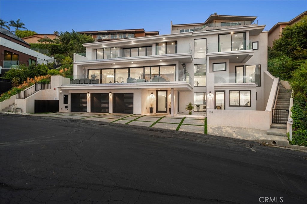 654 Canyon View Drive, Laguna Beach CA 92651 - Photo 68